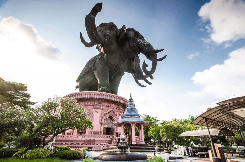 Clef Hotel - Sha Plus Bangkok Bagian luar foto